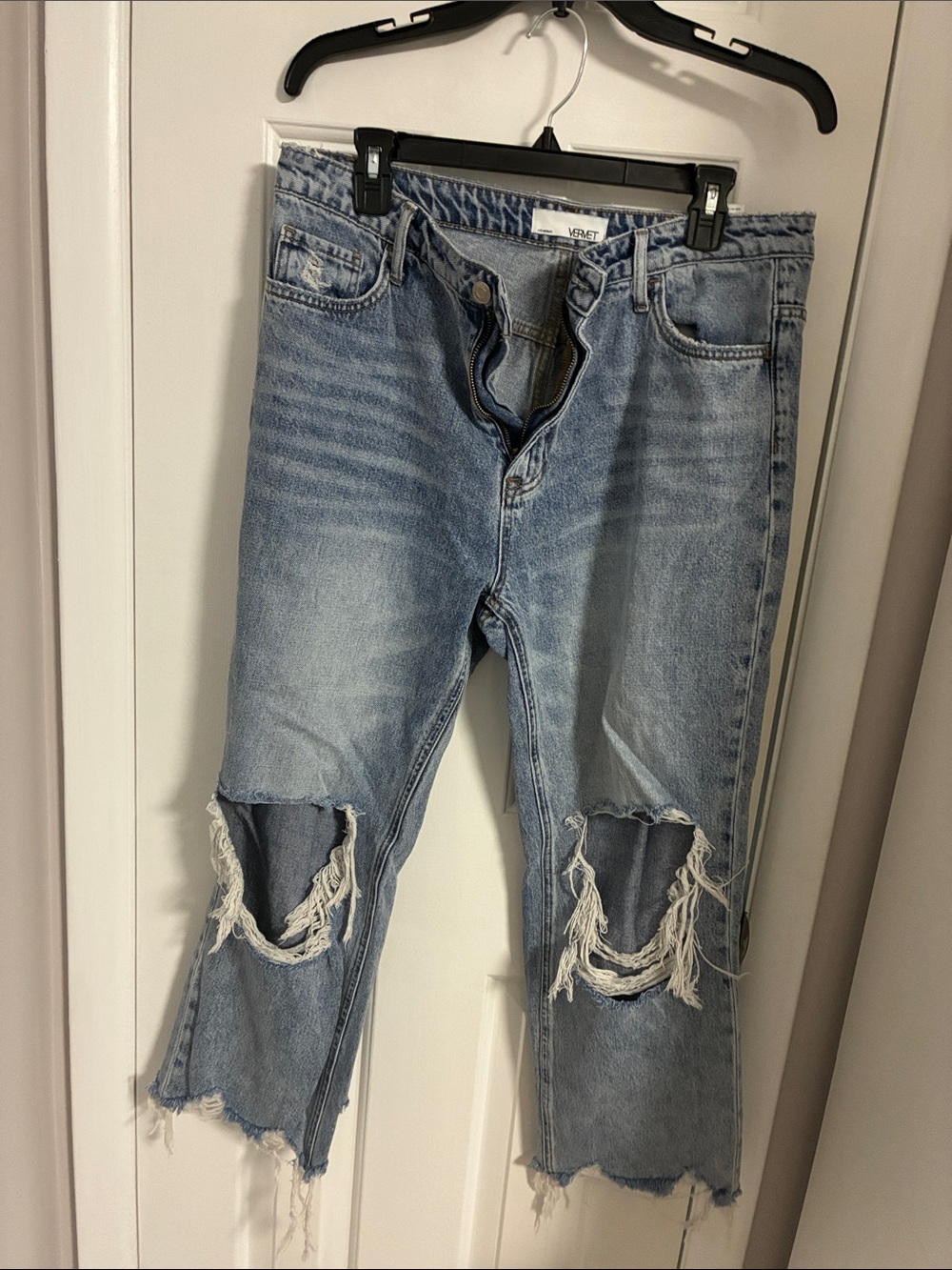 Vervet Light Blue Distressed Jeans